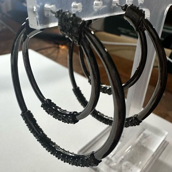 Avante Guard Metalllic Adjustable Choker Bundle w/3 Bangle Bracelets & Earrings - Picture 11 of 13